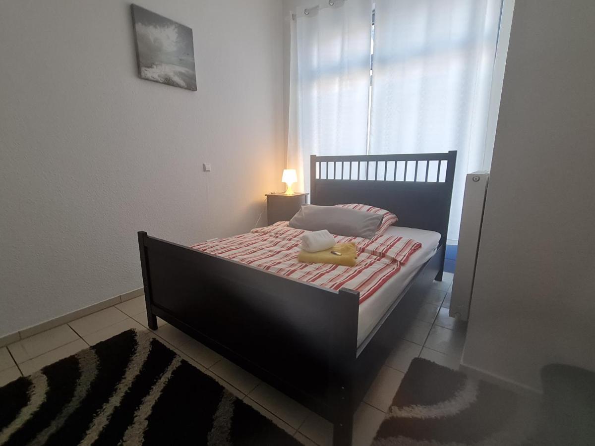 Pension Am Rathaus, 24H Check-In Mundelsheim Екстер'єр фото